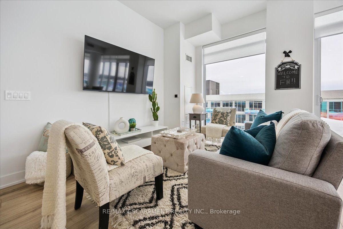 Photo 8 of Unit 609, 333 Sunseeker Avenue, Innisfil, Rural Innisfil — HOMEH
