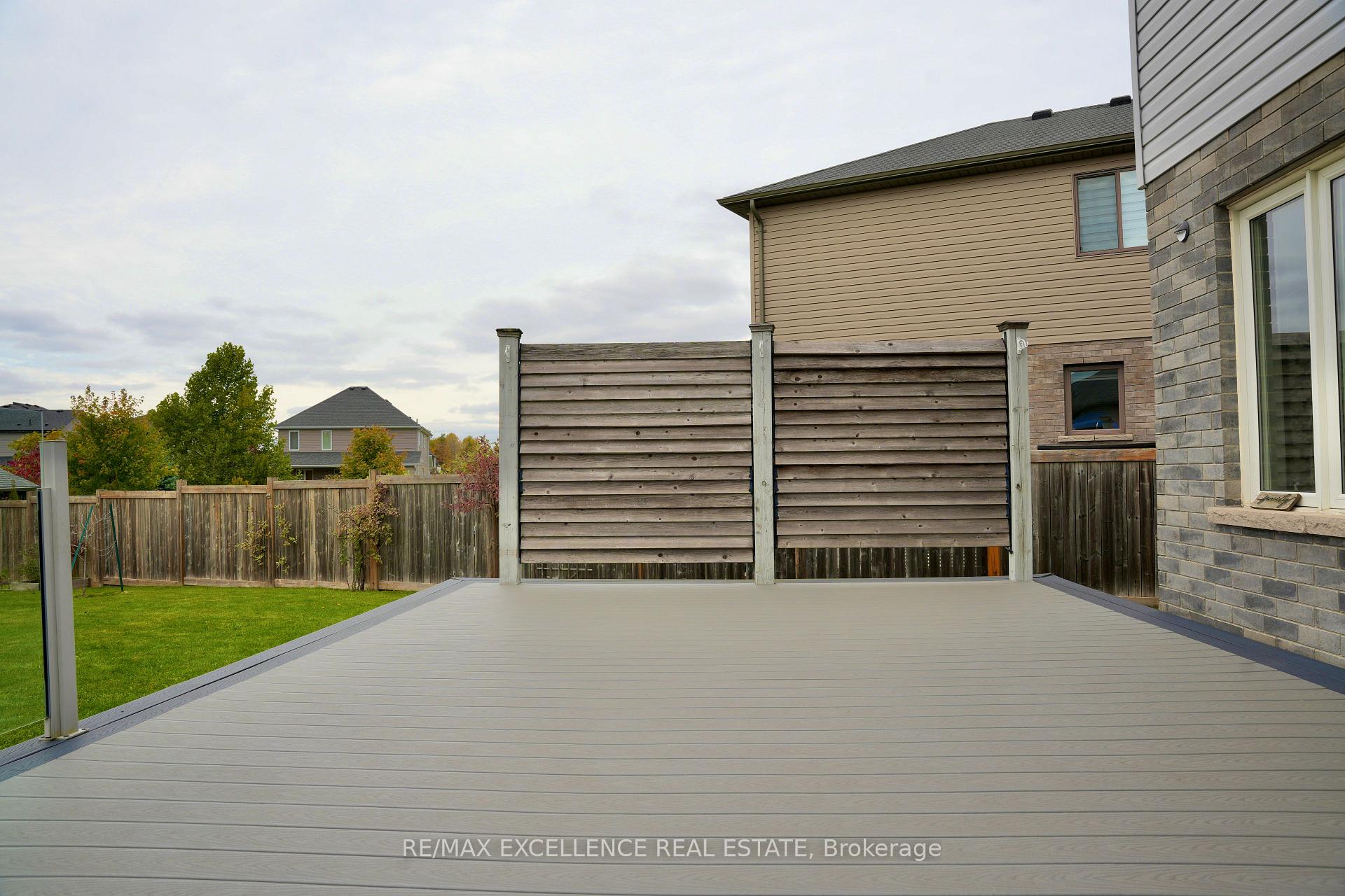 Photo 31 of 1954 Foxridge Crescent, London, North S — HOMEH