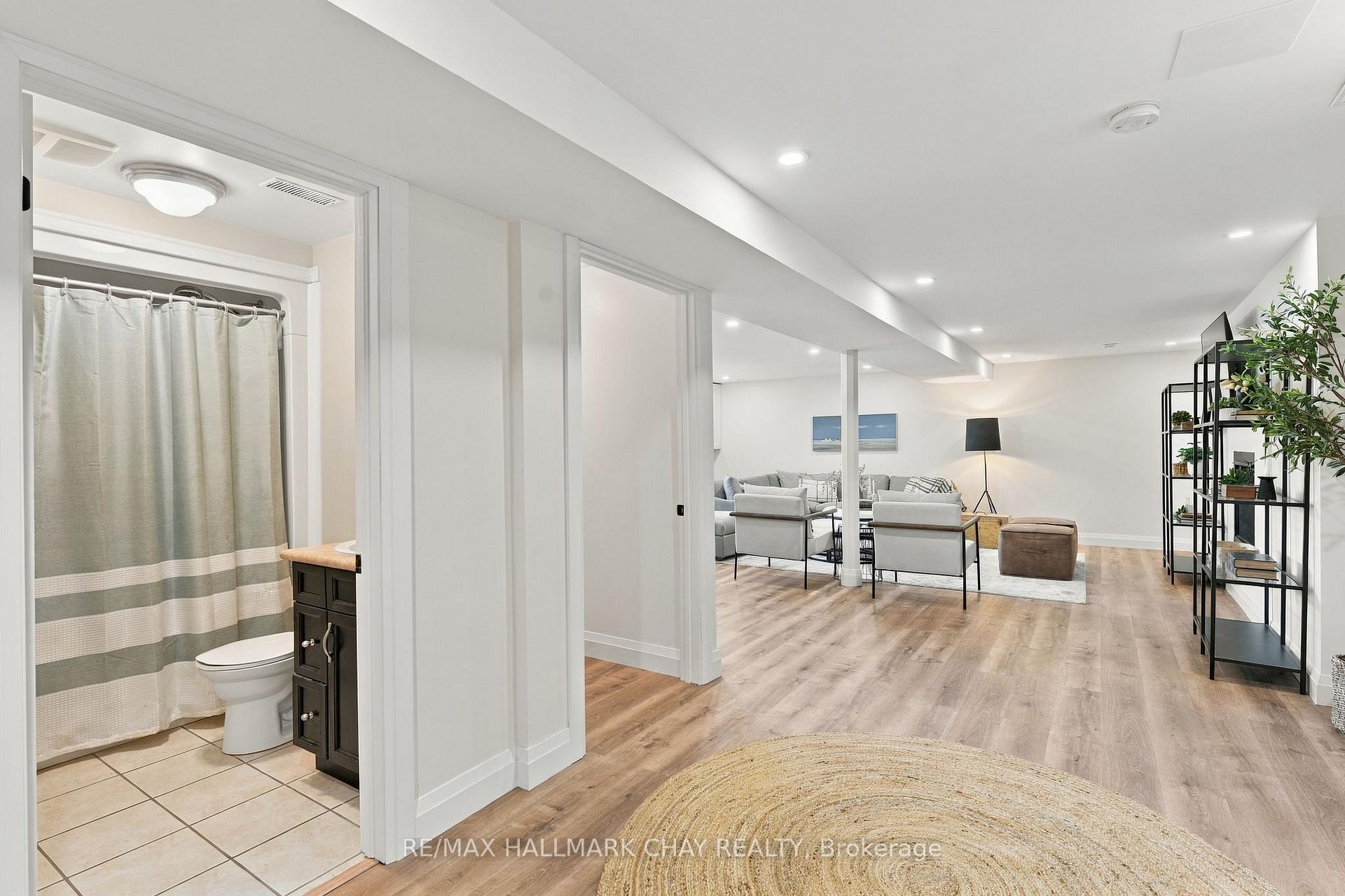 Photo 17 of 13 Gowan Road, Oro-Medonte, Shanty Bay — HOMEH