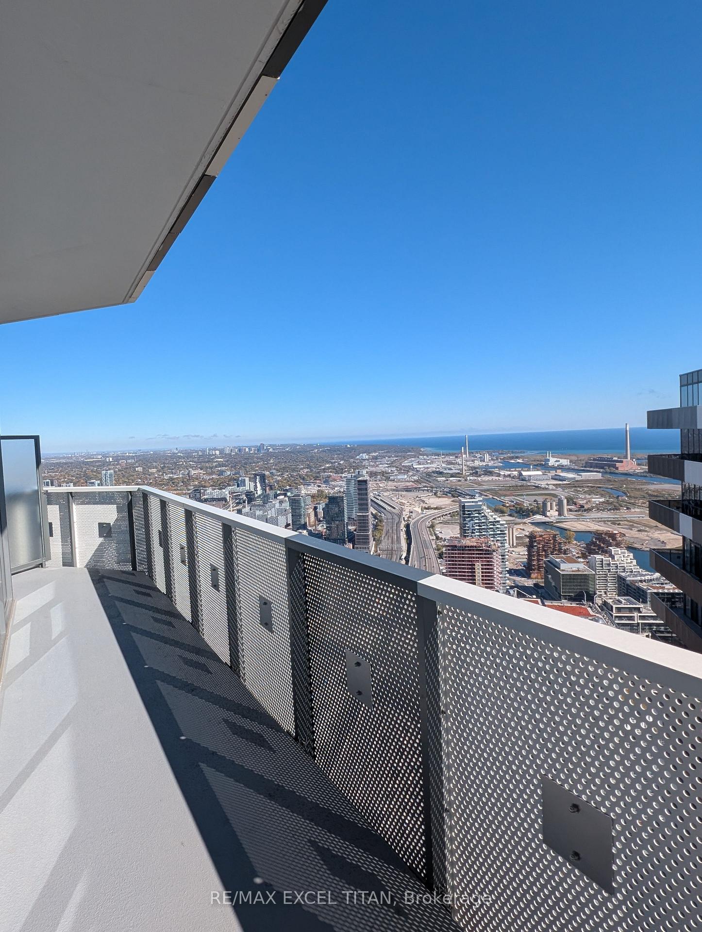 Photo 7 of Unit PH108, 55 Cooper Street, Toronto, Waterfront Communities — HOMEH
