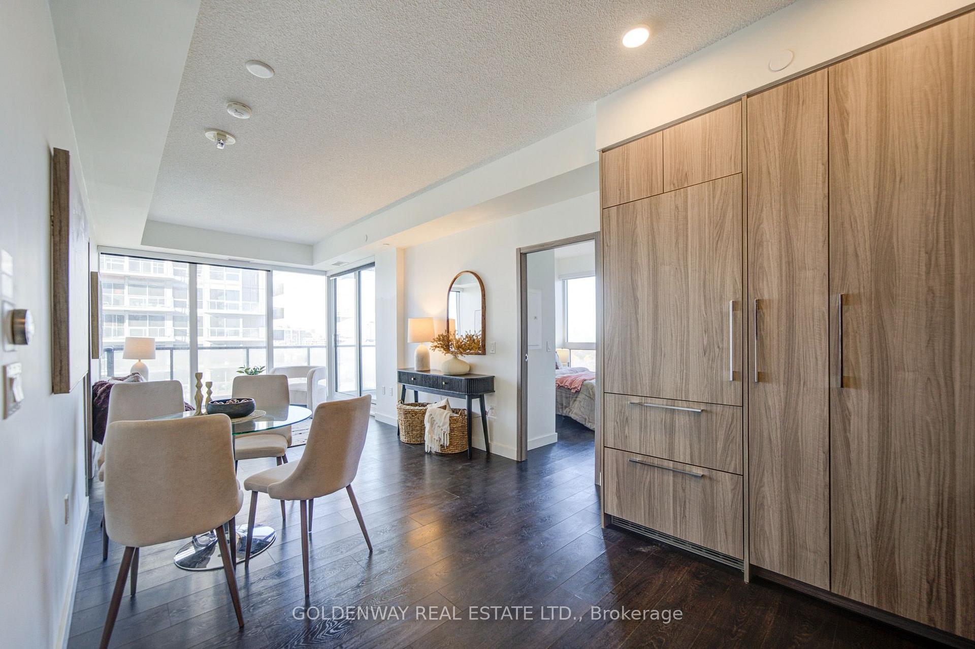 Photo 9 of Unit 2109, 85 McMahon Drive, North York, Bayview Village — HOMEH