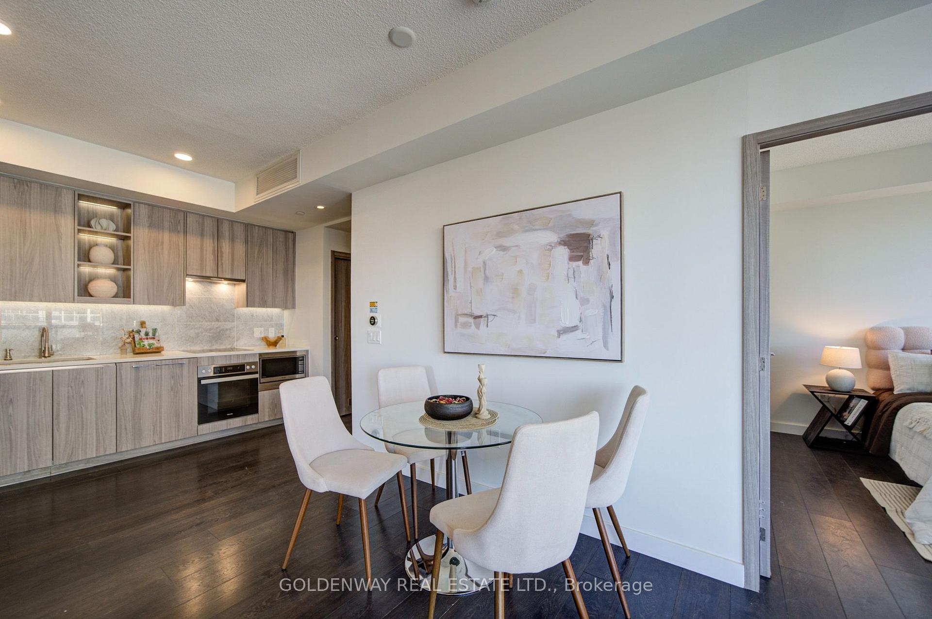 Photo 15 of Unit 2109, 85 McMahon Drive, North York, Bayview Village — HOMEH
