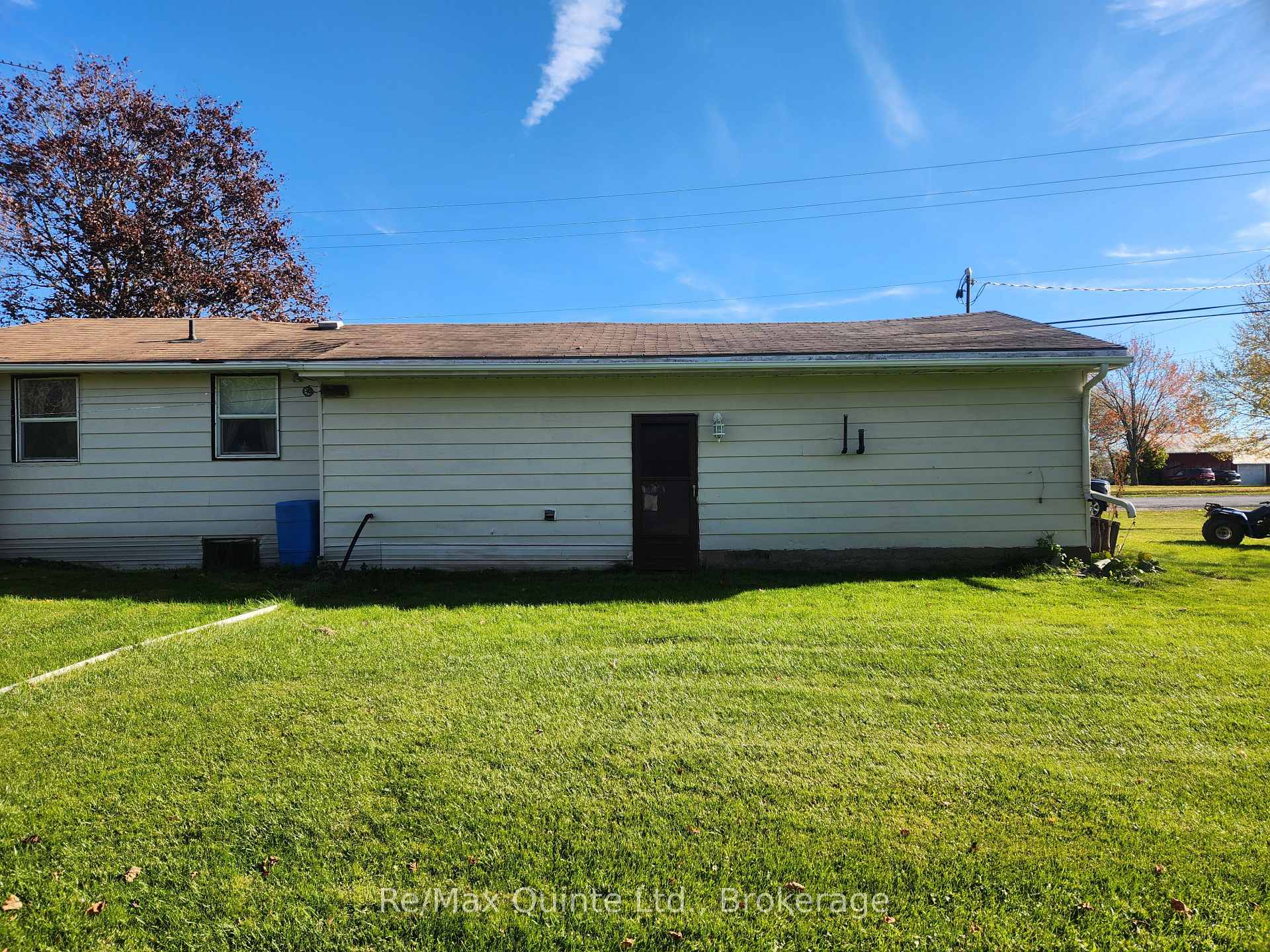 Photo 4 of 182 Smokes Point Road, Prince Edward County, Ameliasburgh — HOMEH