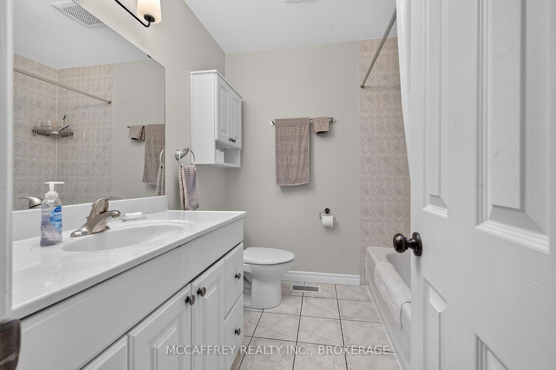 Photo 27 of 8 Keller Drive, Belleville, Belleville Ward — HOMEH