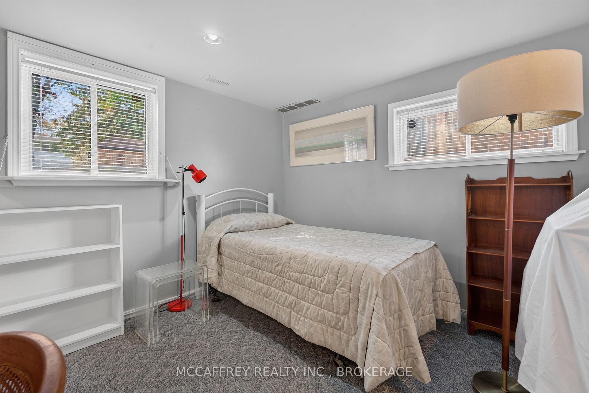 Photo 33 of 8 Keller Drive, Belleville, Belleville Ward — HOMEH