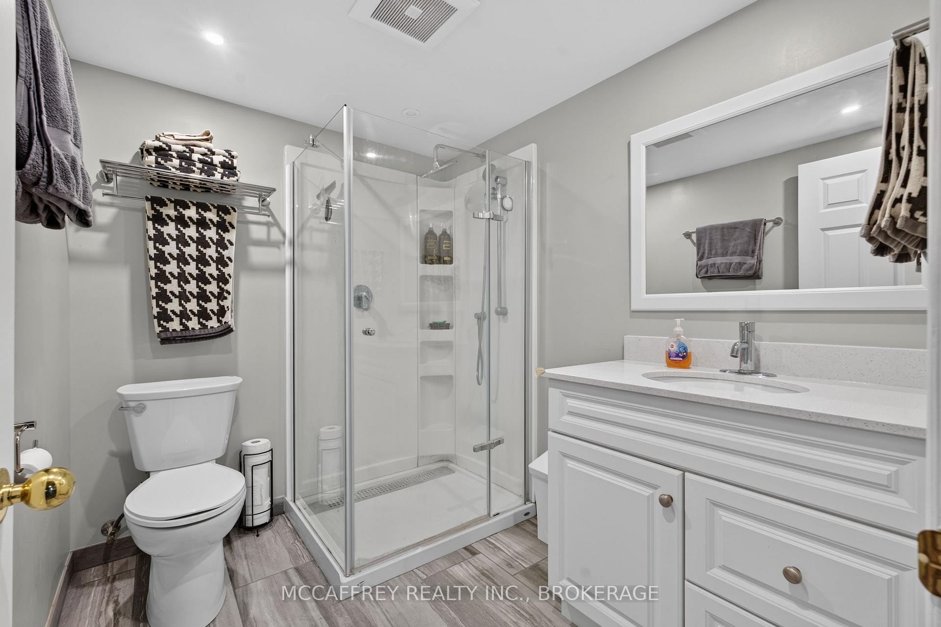 Photo 35 of 8 Keller Drive, Belleville, Belleville Ward — HOMEH