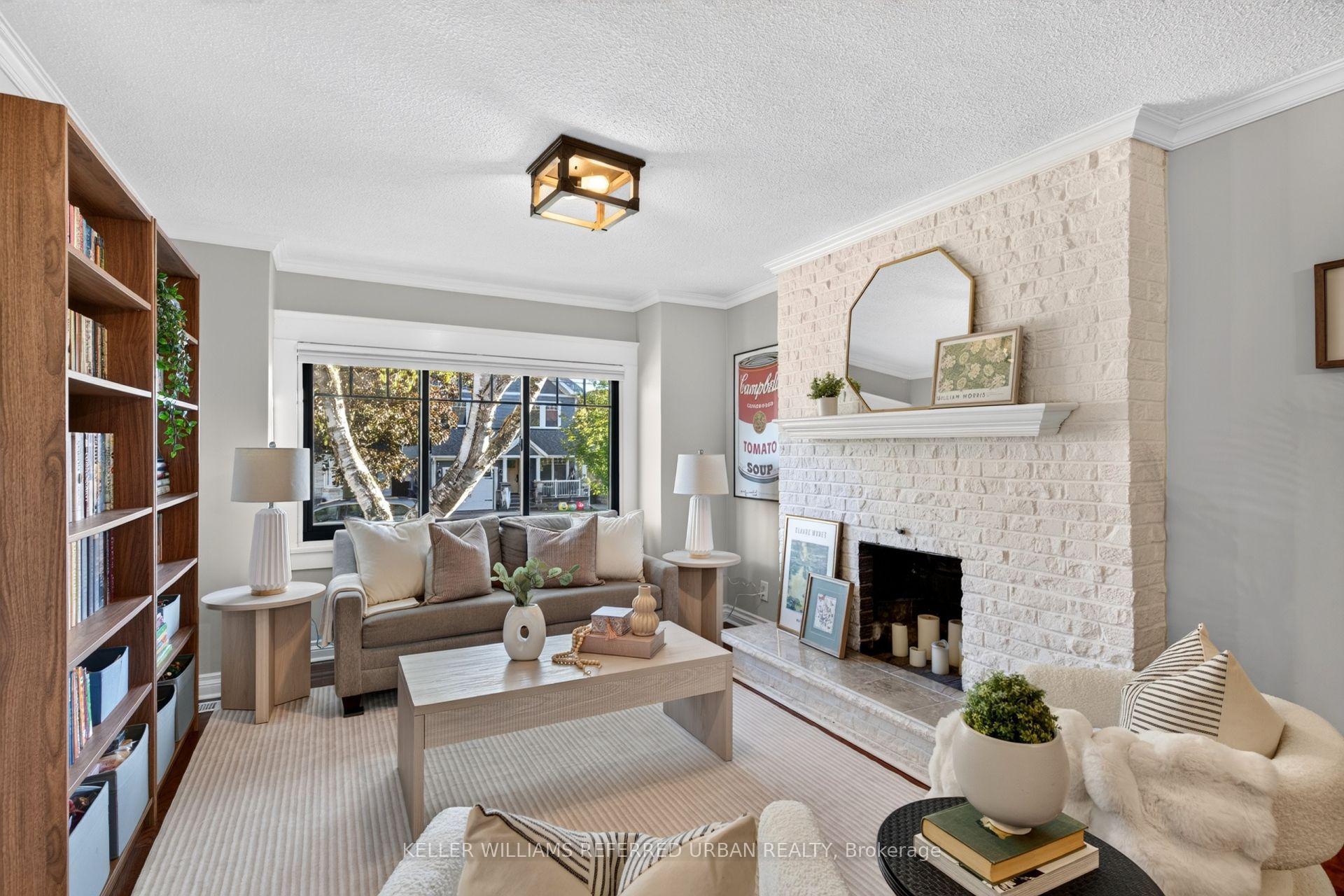 Photo 9 of 54 Albani Street, Etobicoke, Mimico — HOMEH