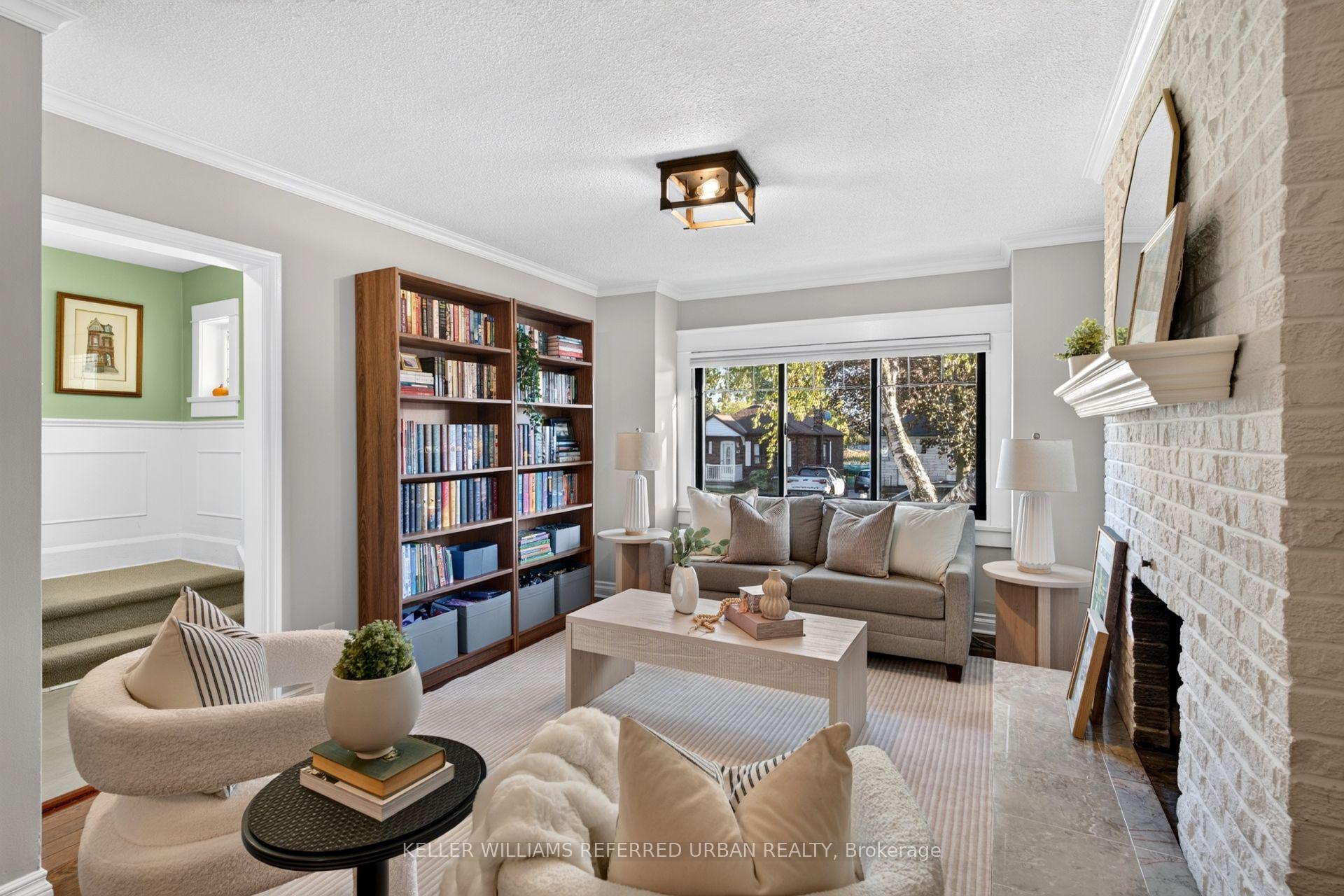 Photo 11 of 54 Albani Street, Etobicoke, Mimico — HOMEH