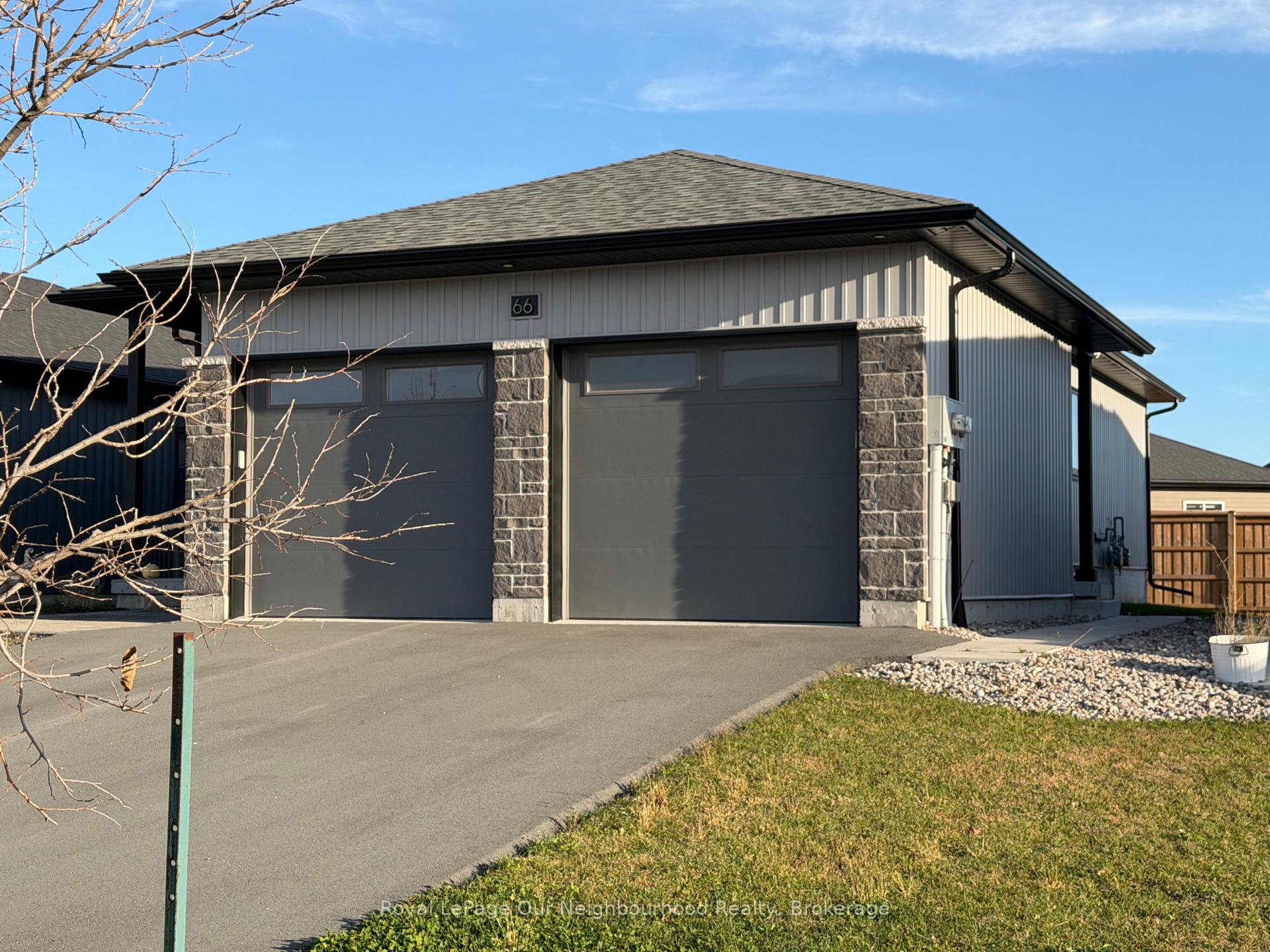 Photo 1 of 66 Hastings Park Drive, Belleville, Belleville Ward — HOMEH