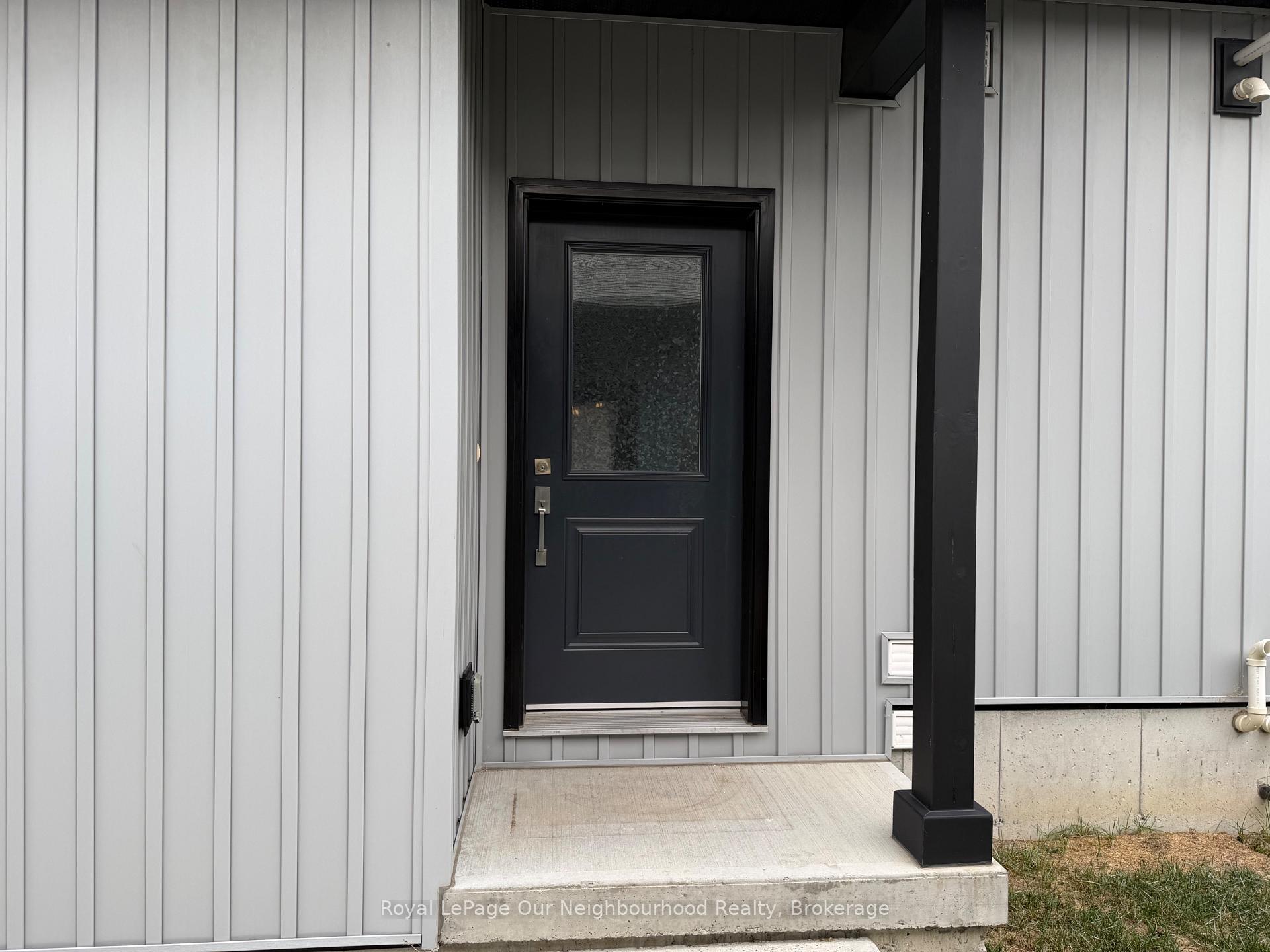 Photo 3 of 66 Hastings Park Drive, Belleville, Belleville Ward — HOMEH