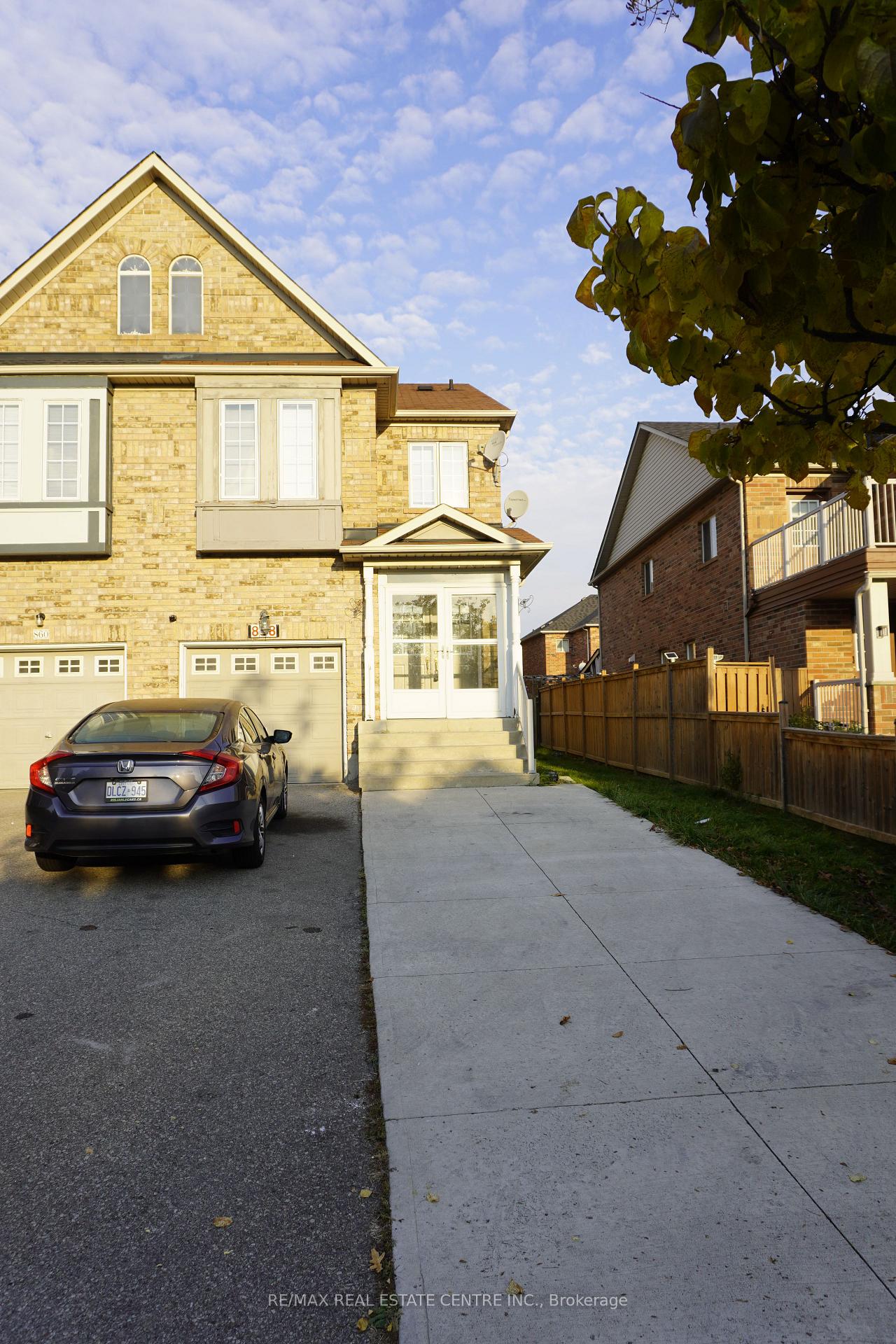 Photo 1 of 858 Bethany Crescent, Mississauga, East Credit — HOMEH