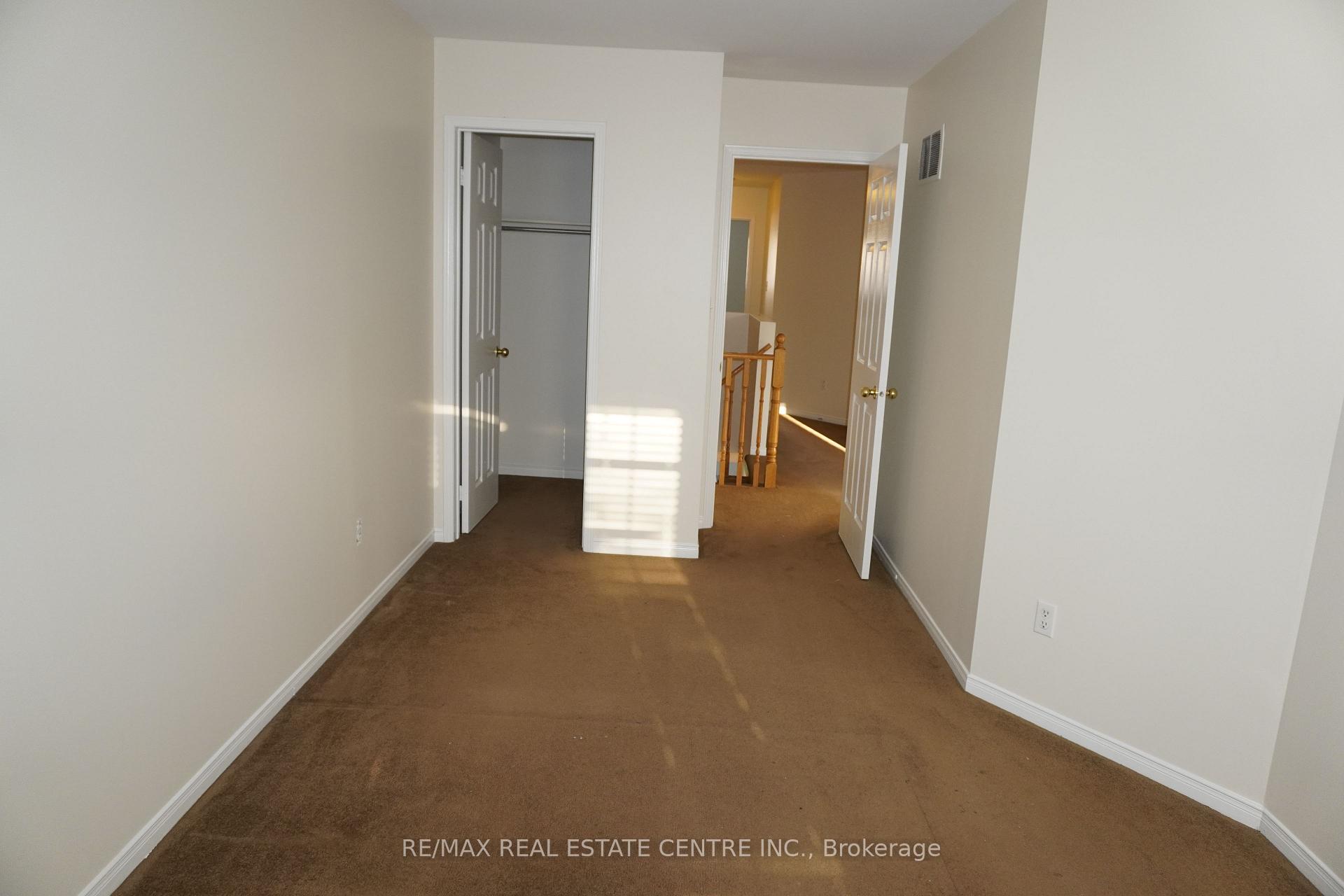 Photo 20 of 858 Bethany Crescent, Mississauga, East Credit — HOMEH