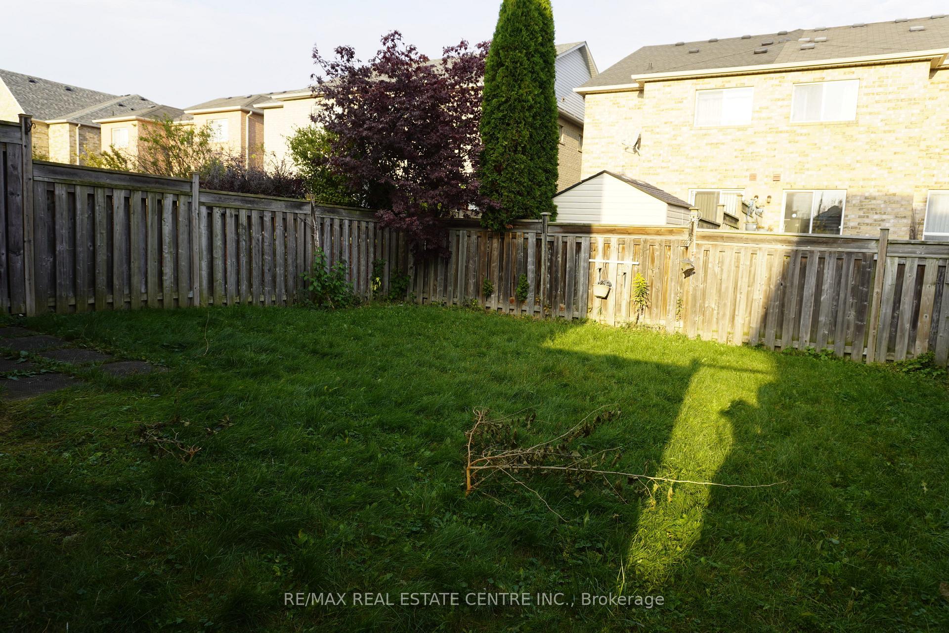 Photo 24 of 858 Bethany Crescent, Mississauga, East Credit — HOMEH