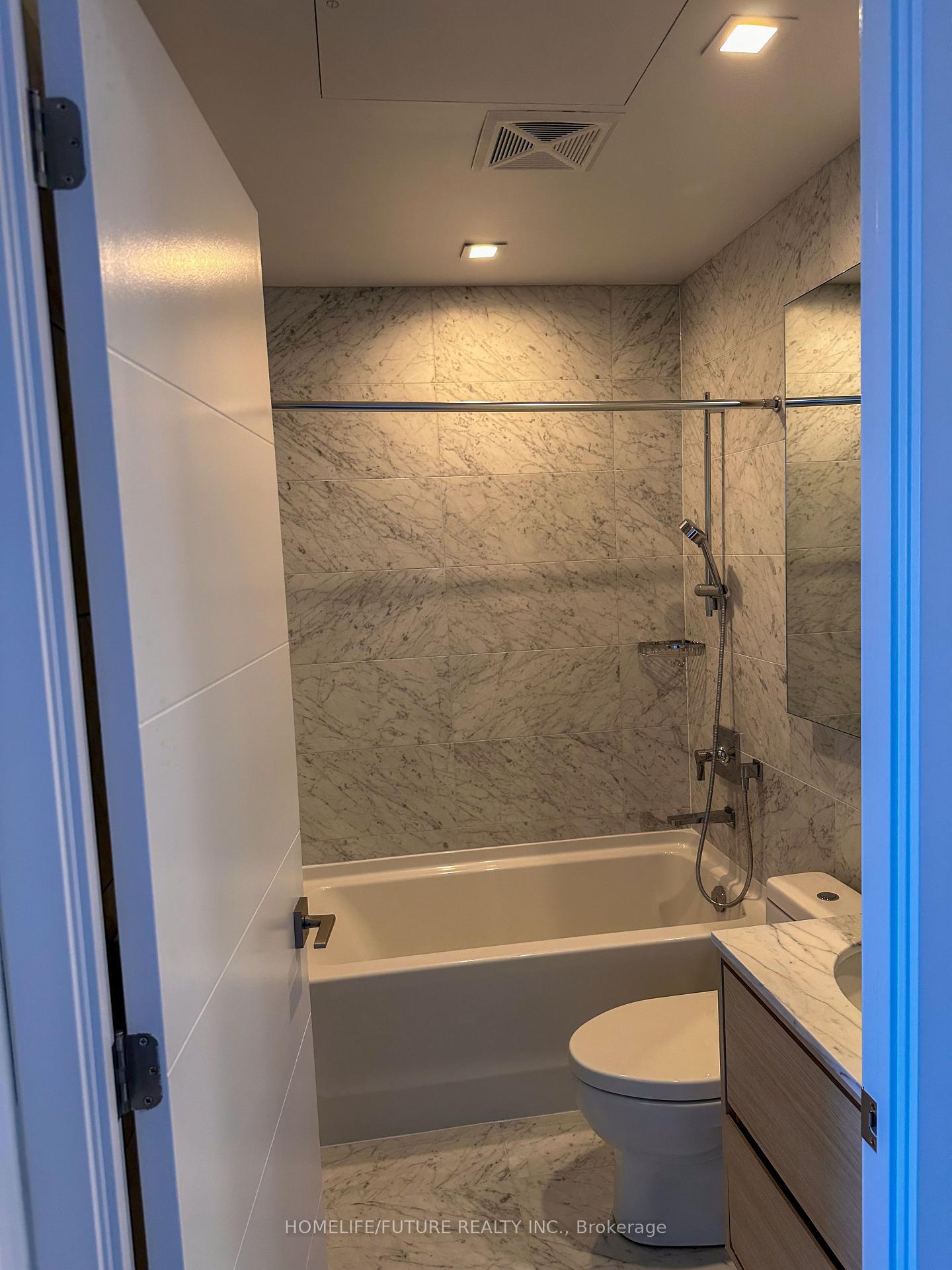 Photo 10 of Unit 1807, 29 Green Trail, North York, Bayview Village — HOMEH
