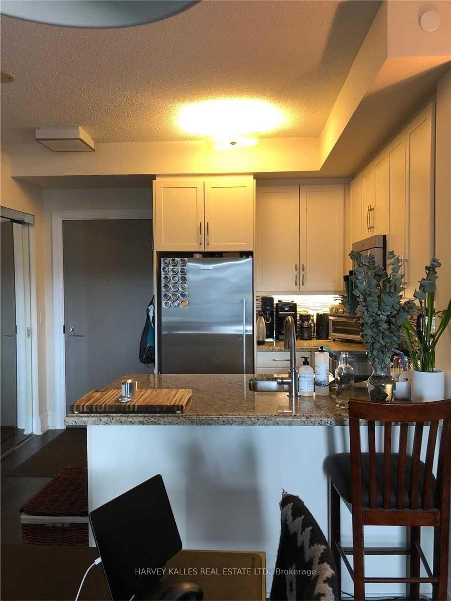 Photo 9 of Unit 411, 2 Old Mill Drive, Toronto, High Park-Swansea — HOMEH