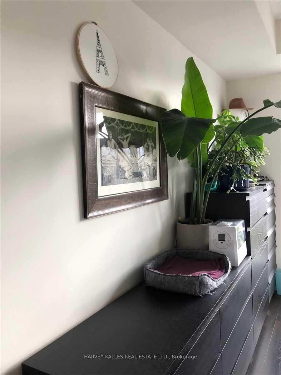 Photo 11 of Unit 411, 2 Old Mill Drive, Toronto, High Park-Swansea — HOMEH