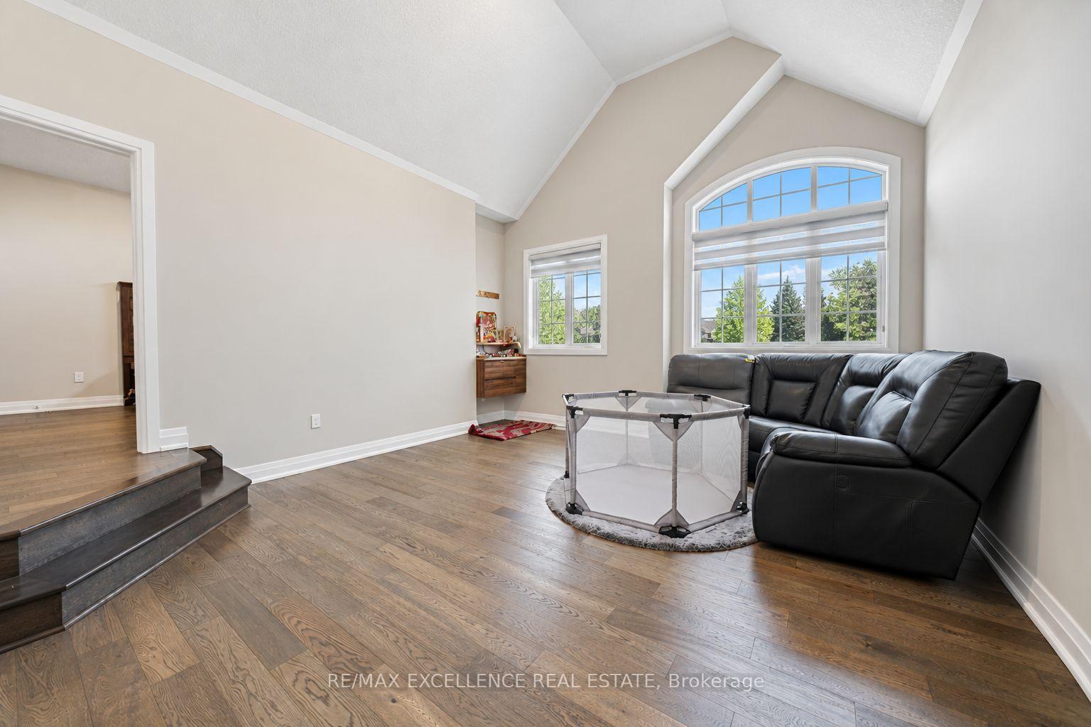 Photo 12 of 119 Ian Ormston Drive, Kitchener, Doon South — HOMEH