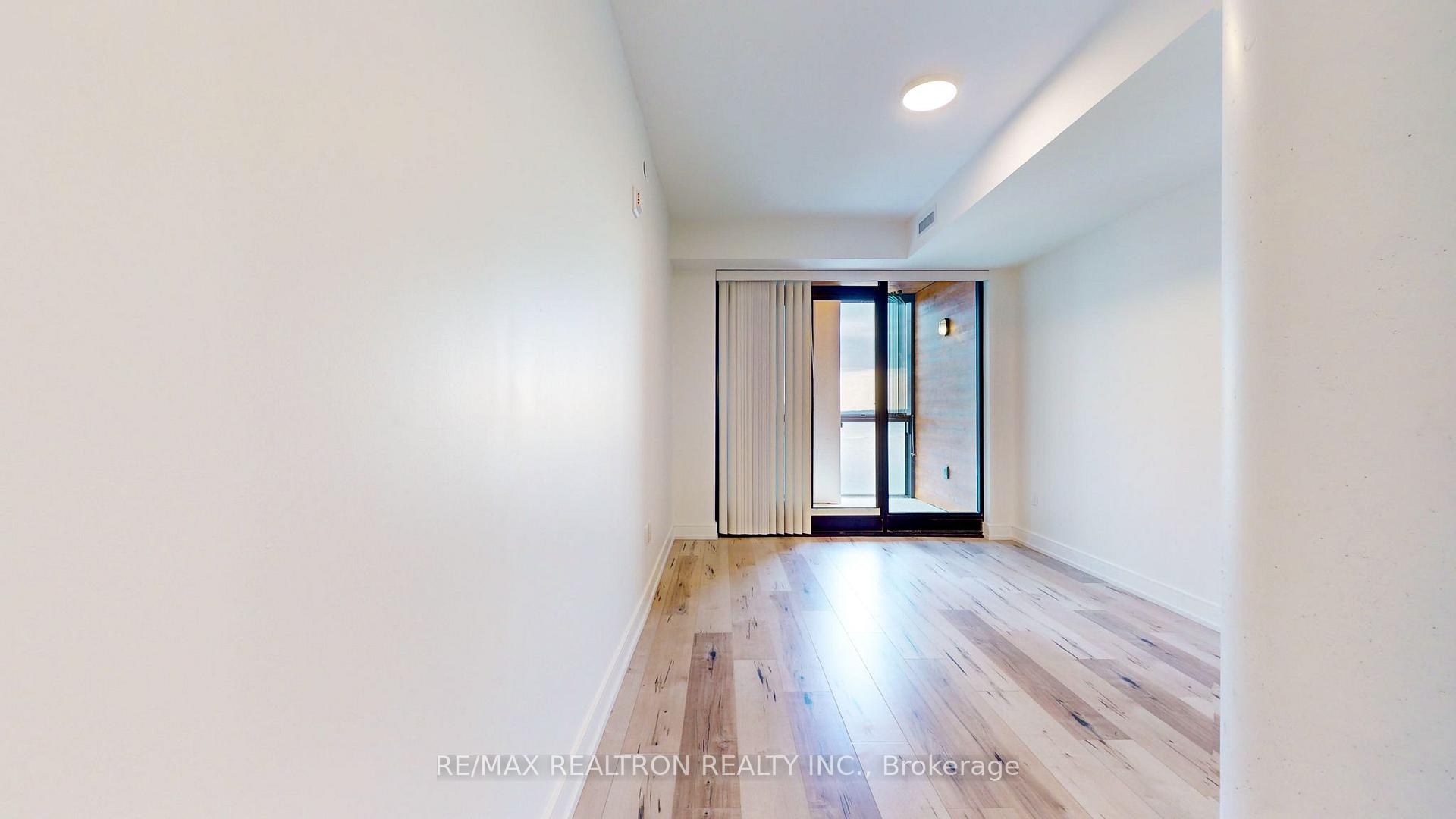Photo 11 of Unit 813, 185 Dunlop Street E, Barrie, City Centre — HOMEH
