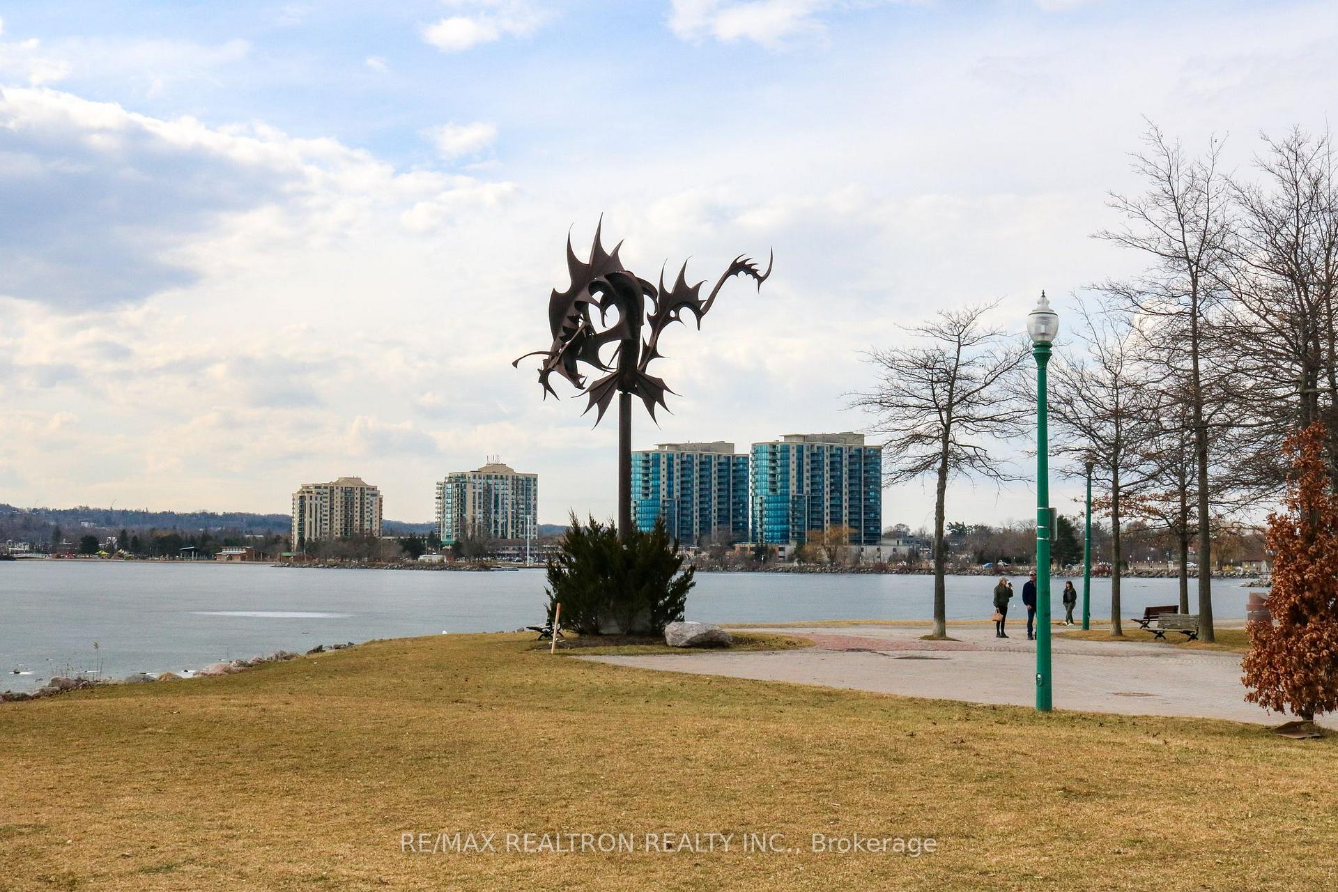 Photo 33 of Unit 813, 185 Dunlop Street E, Barrie, City Centre — HOMEH