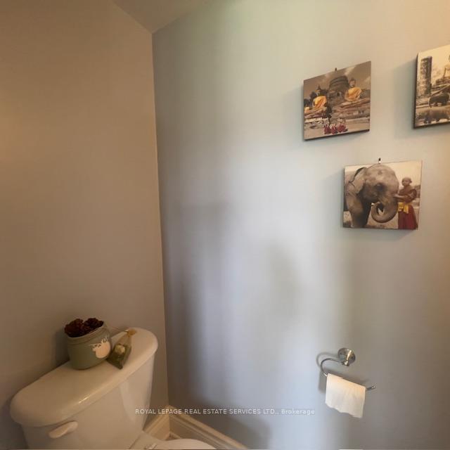 Photo 10 of Unit 11, 200 Tenth Street, Etobicoke, New Toronto — HOMEH