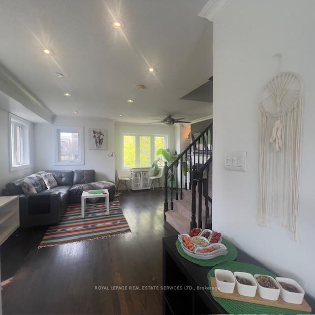 Photo 12 of Unit 11, 200 Tenth Street, Etobicoke, New Toronto — HOMEH