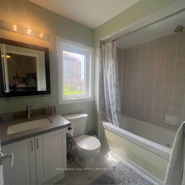 Photo 31 of Unit 11, 200 Tenth Street, Etobicoke, New Toronto — HOMEH