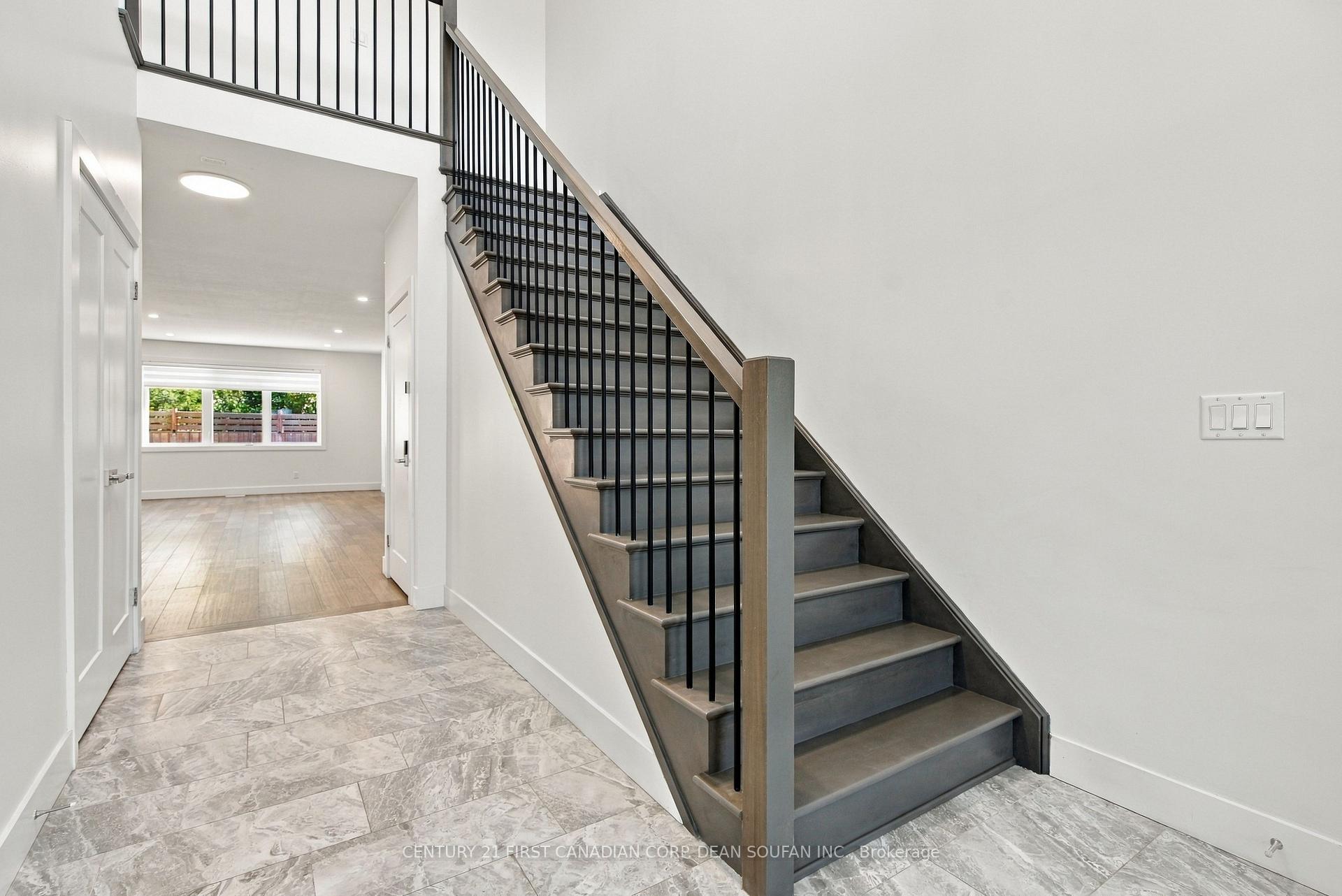 Photo 5 of 3045 Petty Road, London, South W — HOMEH