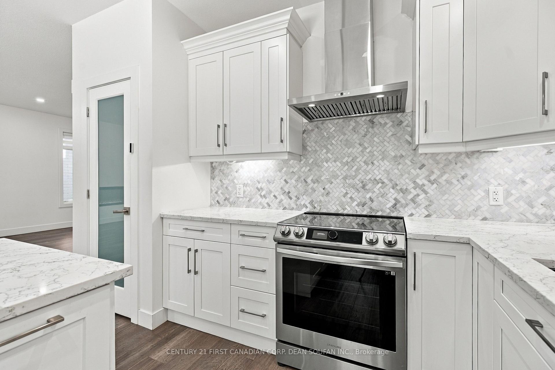 Photo 15 of 3045 Petty Road, London, South W — HOMEH