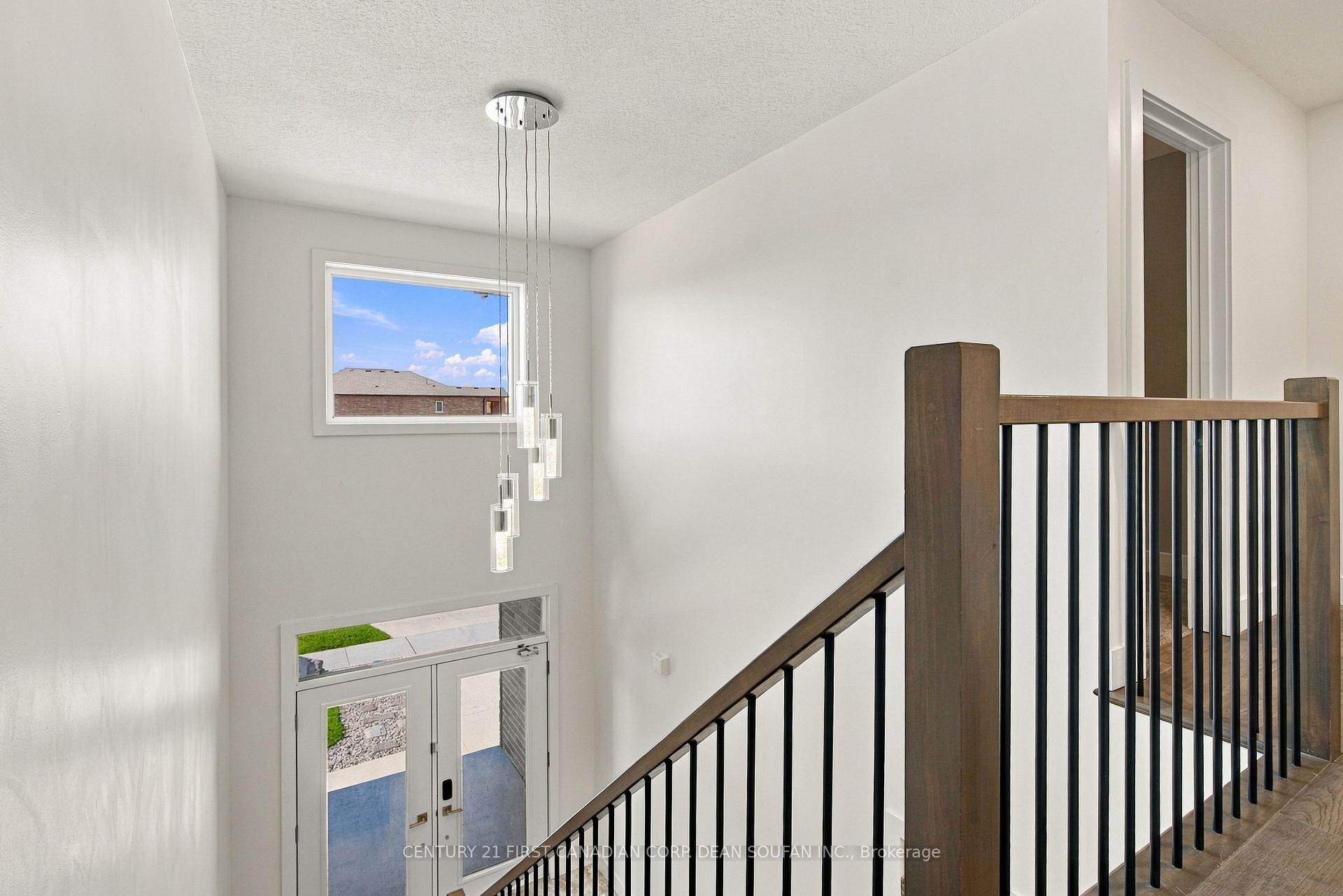 Photo 22 of 3045 Petty Road, London, South W — HOMEH