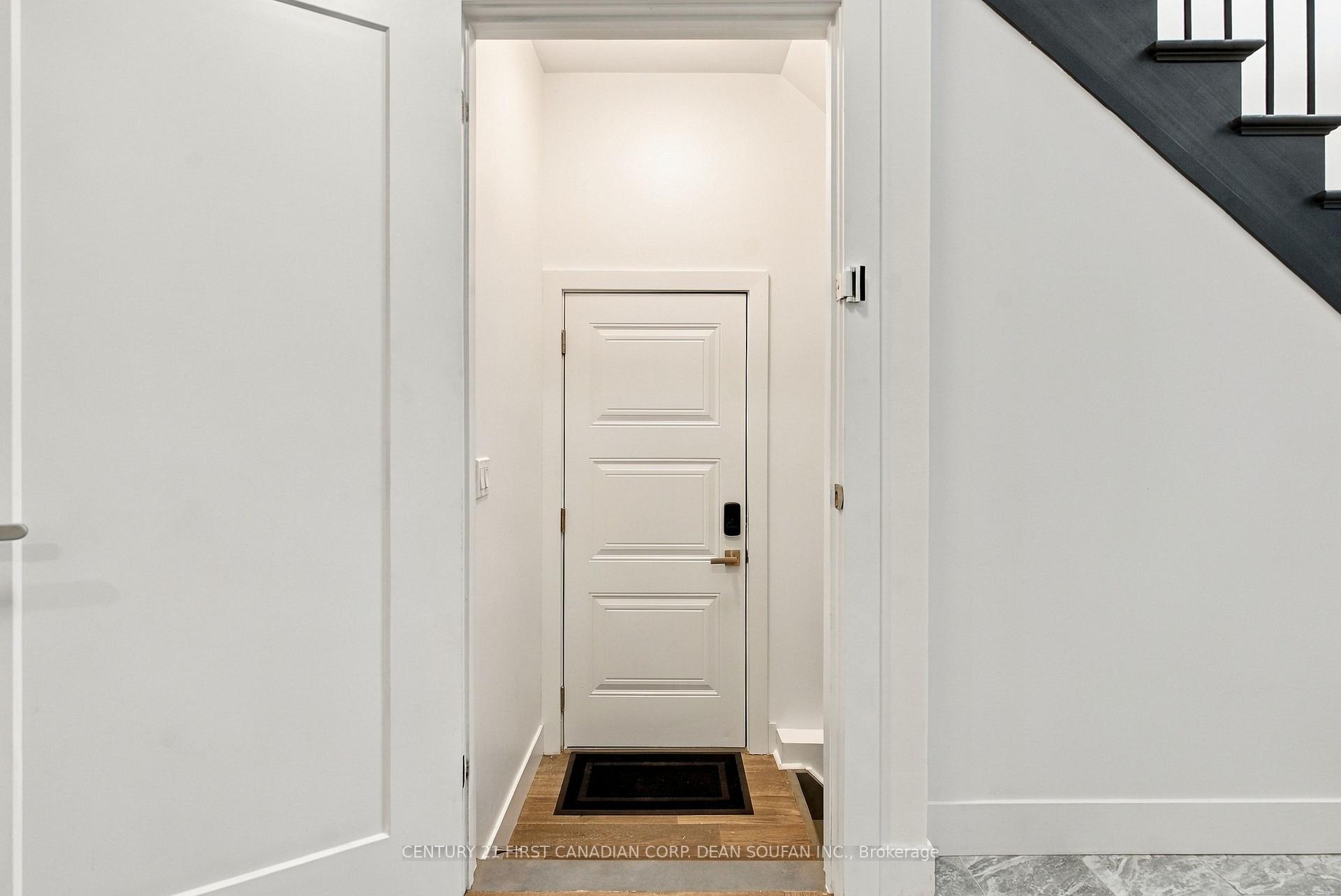 Photo 33 of 3045 Petty Road, London, South W — HOMEH