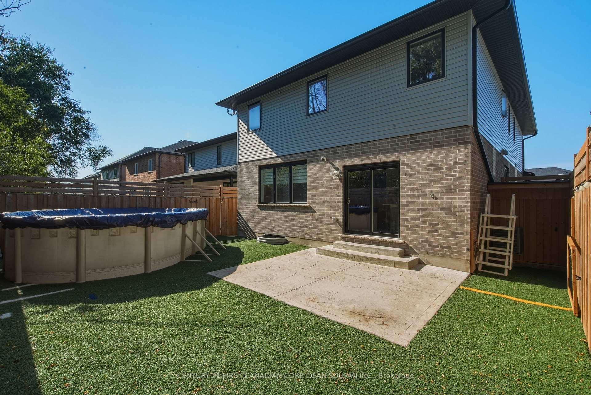 Photo 46 of 3045 Petty Road, London, South W — HOMEH