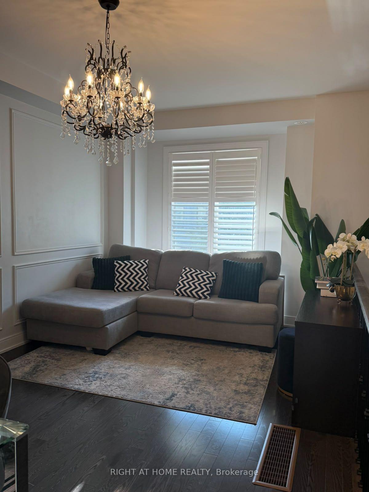 Photo 9 of 1142 Beachcomber Road, Mississauga, Lakeview — HOMEH