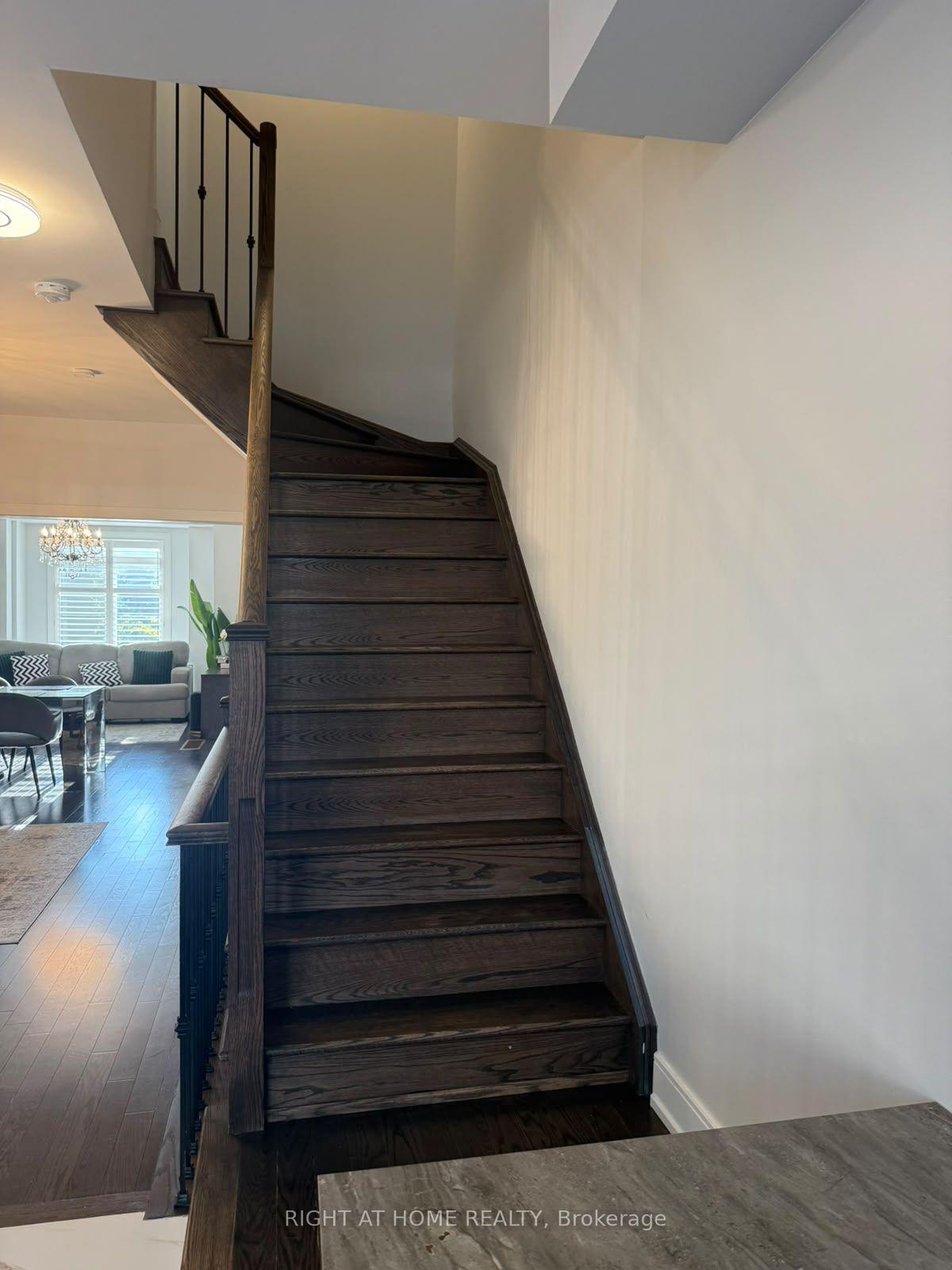 Photo 13 of 1142 Beachcomber Road, Mississauga, Lakeview — HOMEH
