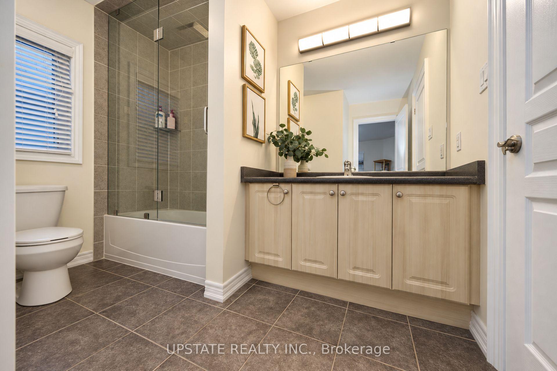Photo 23 of 15 Cranwood Circle, Brampton, Credit Valley — HOMEH