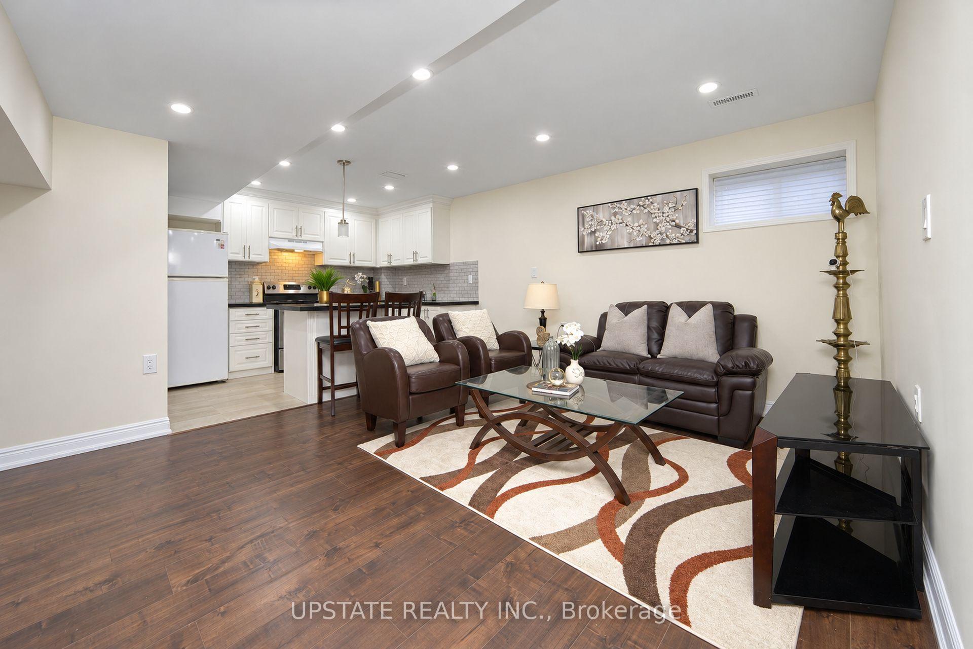 Photo 31 of 15 Cranwood Circle, Brampton, Credit Valley — HOMEH