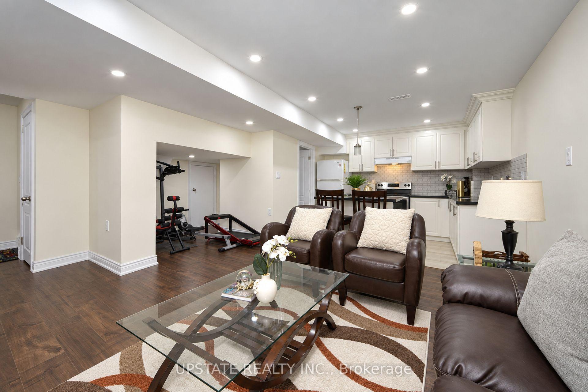 Photo 33 of 15 Cranwood Circle, Brampton, Credit Valley — HOMEH