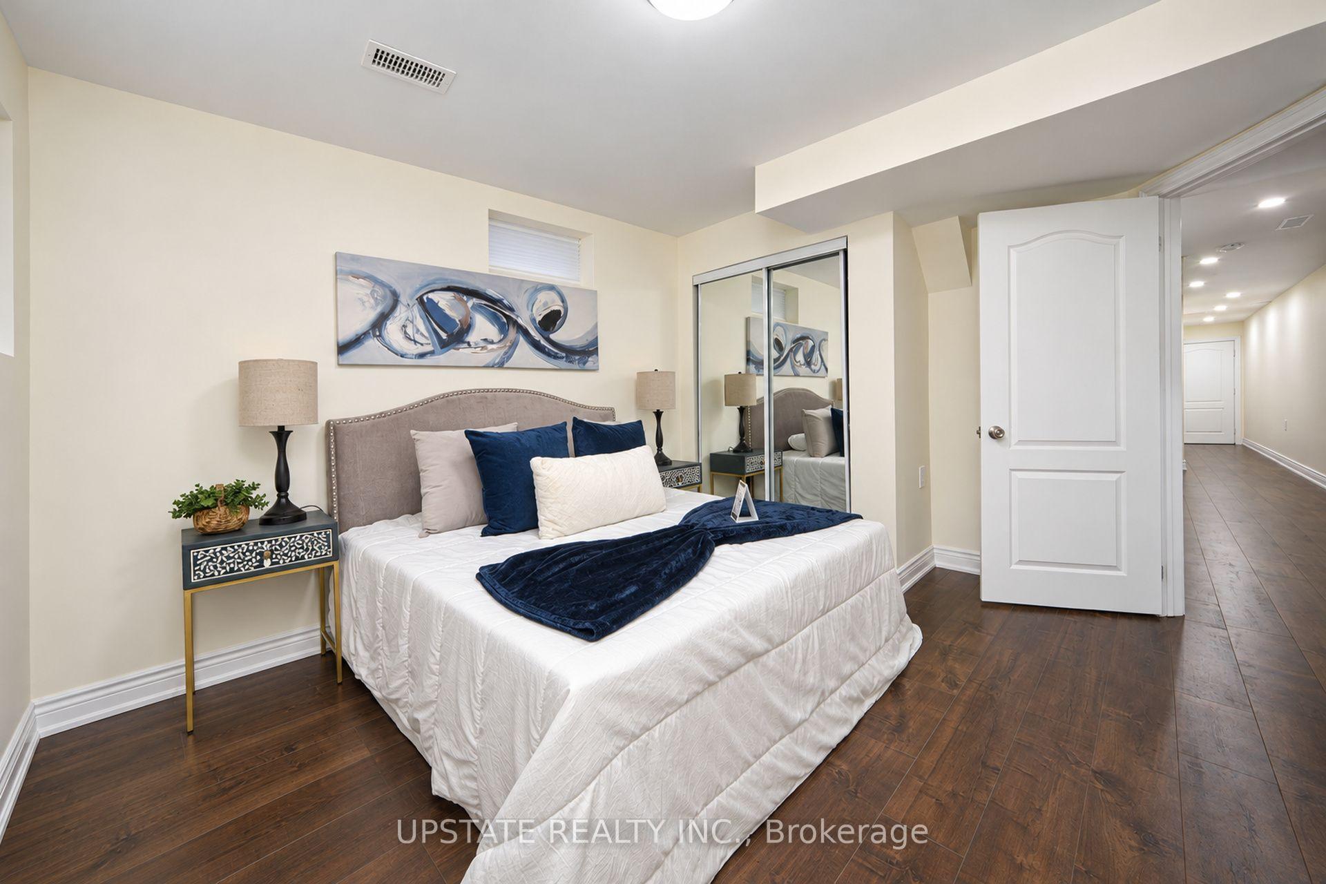Photo 36 of 15 Cranwood Circle, Brampton, Credit Valley — HOMEH