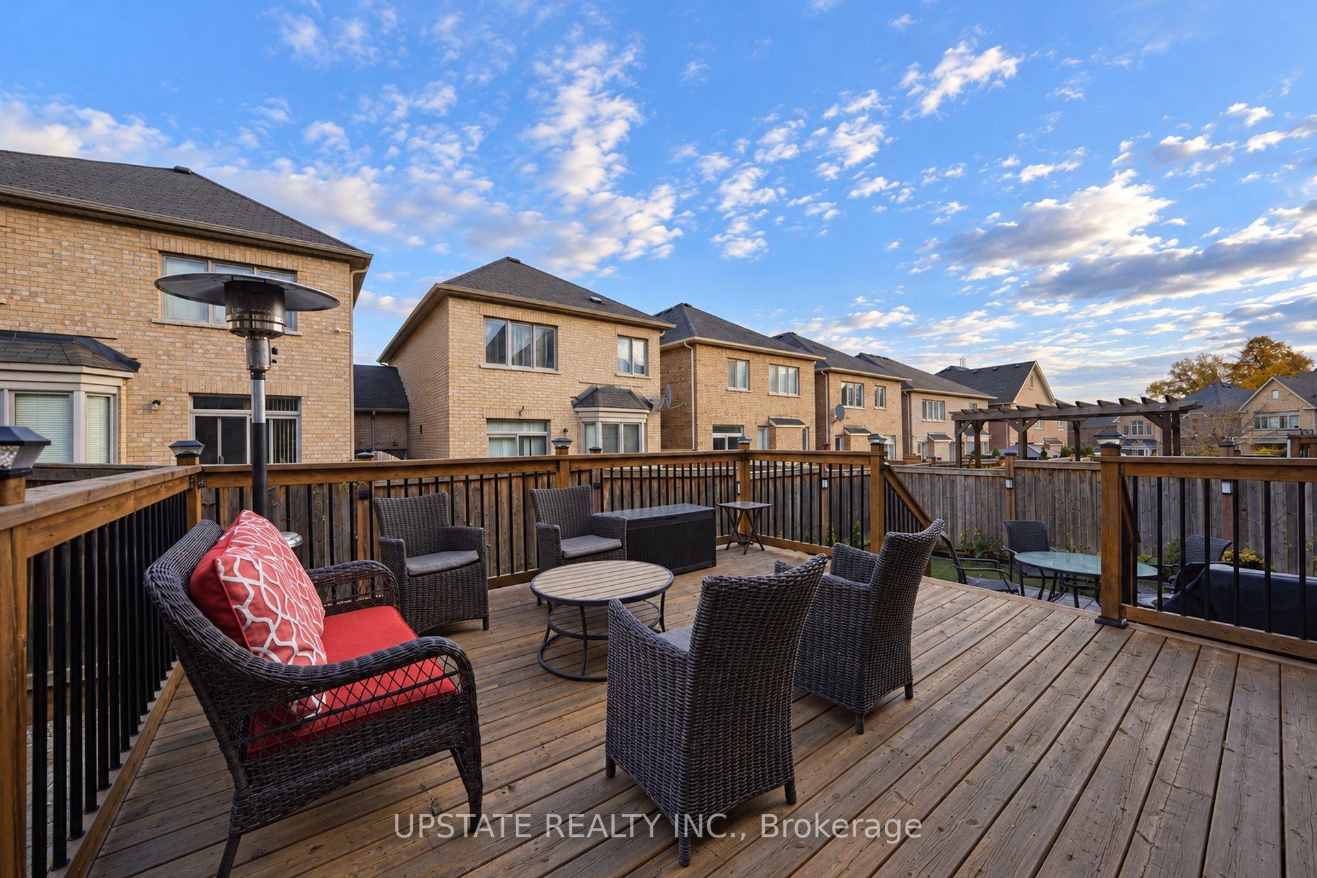 Photo 42 of 15 Cranwood Circle, Brampton, Credit Valley — HOMEH