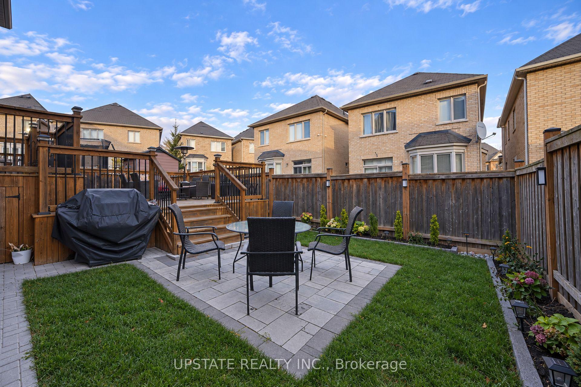 Photo 44 of 15 Cranwood Circle, Brampton, Credit Valley — HOMEH