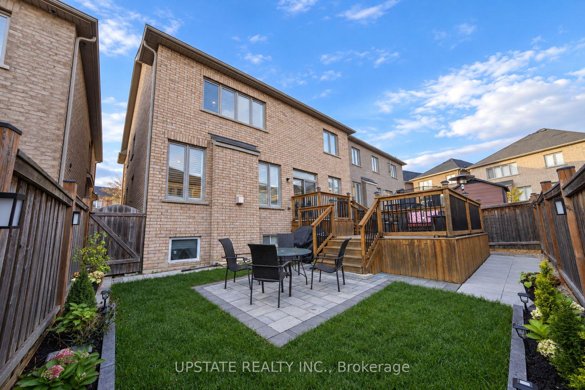 Photo 45 of 15 Cranwood Circle, Brampton, Credit Valley — HOMEH
