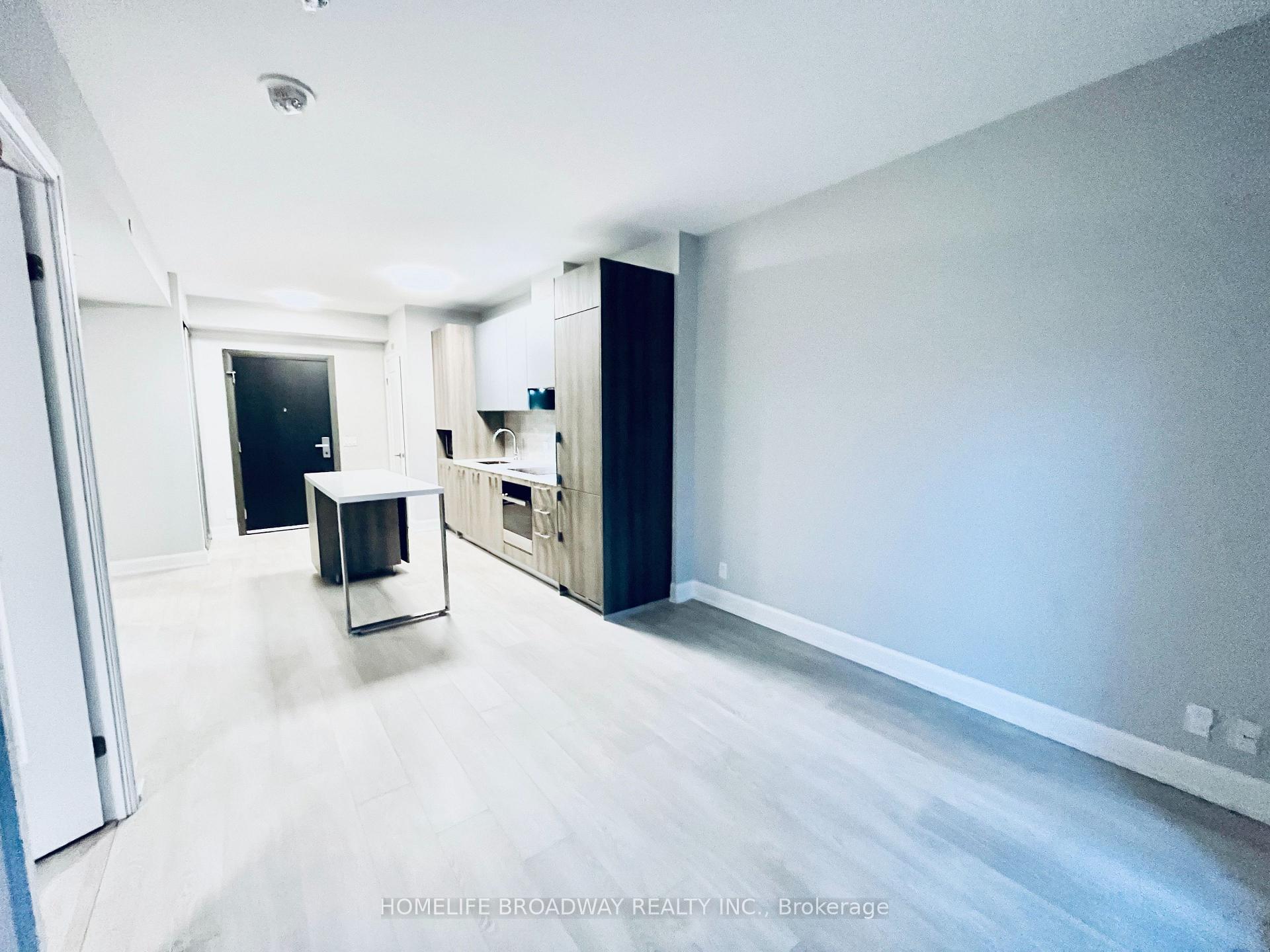 Photo 6 of Unit 927, 38 Water Walk Drive, Markham, Unionville — HOMEH