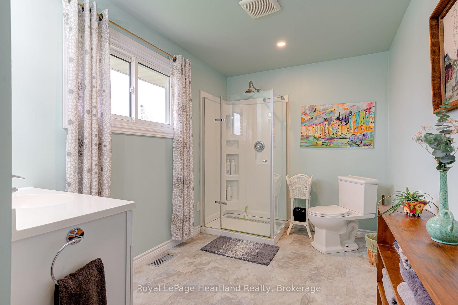 Photo 18 of 160 Huron Road, West Perth, Mitchell — HOMEH