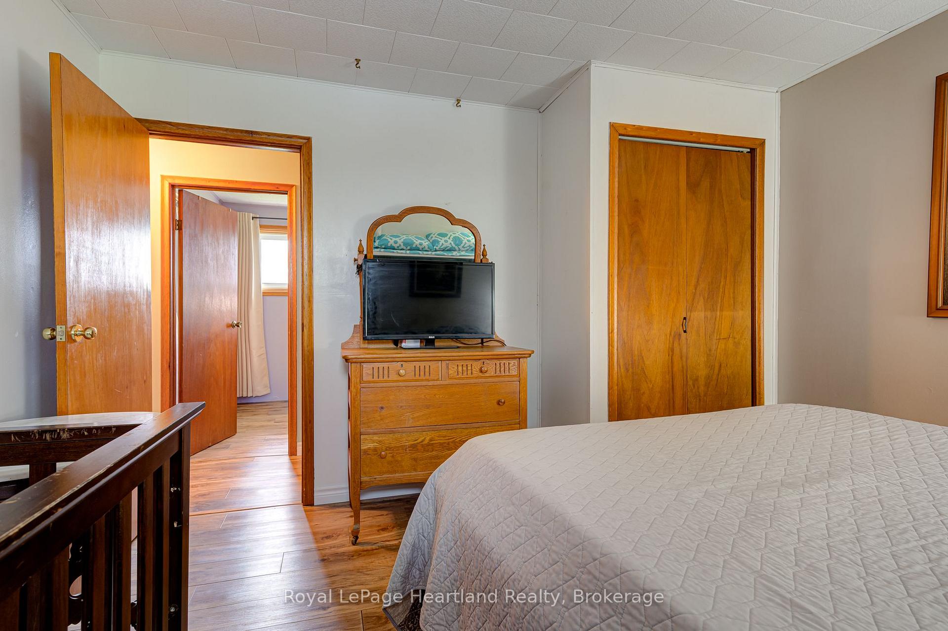 Photo 24 of 160 Huron Road, West Perth, Mitchell — HOMEH