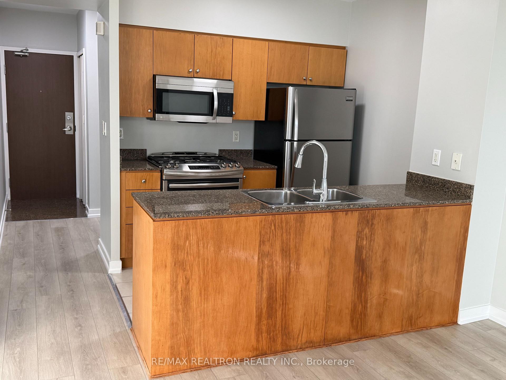 Photo 14 of Unit 202, 35 Mariner Terrace, Toronto, Waterfront Communities — HOMEH