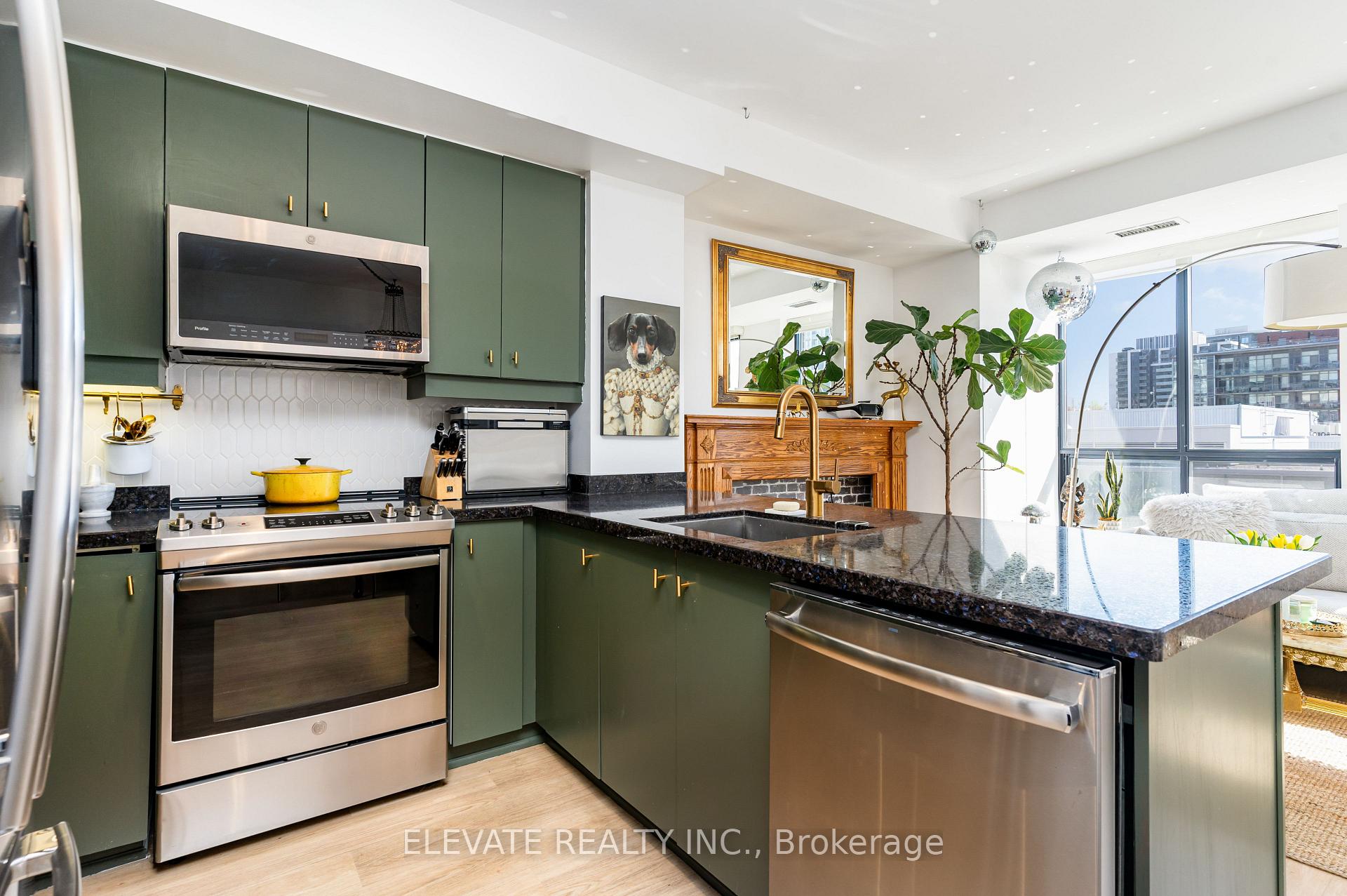 Photo 9 of Unit 802, 168 King Street E, Toronto, Moss Park — HOMEH