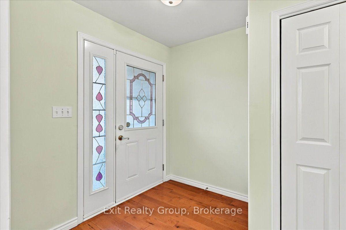 Photo 5 of 6 Hemlock Crescent, Belleville, Belleville Ward — HOMEH