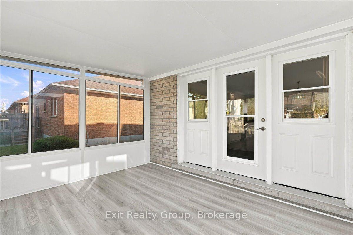 Photo 17 of 6 Hemlock Crescent, Belleville, Belleville Ward — HOMEH