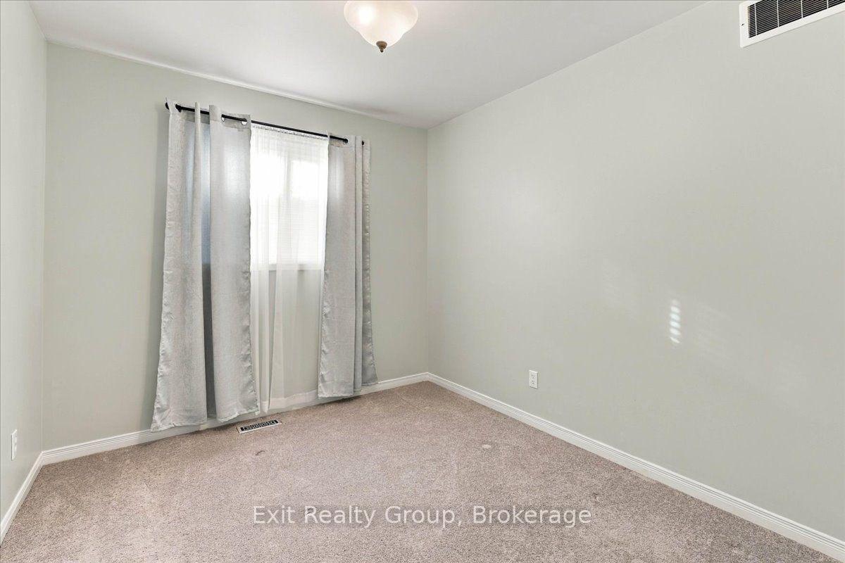 Photo 20 of 6 Hemlock Crescent, Belleville, Belleville Ward — HOMEH