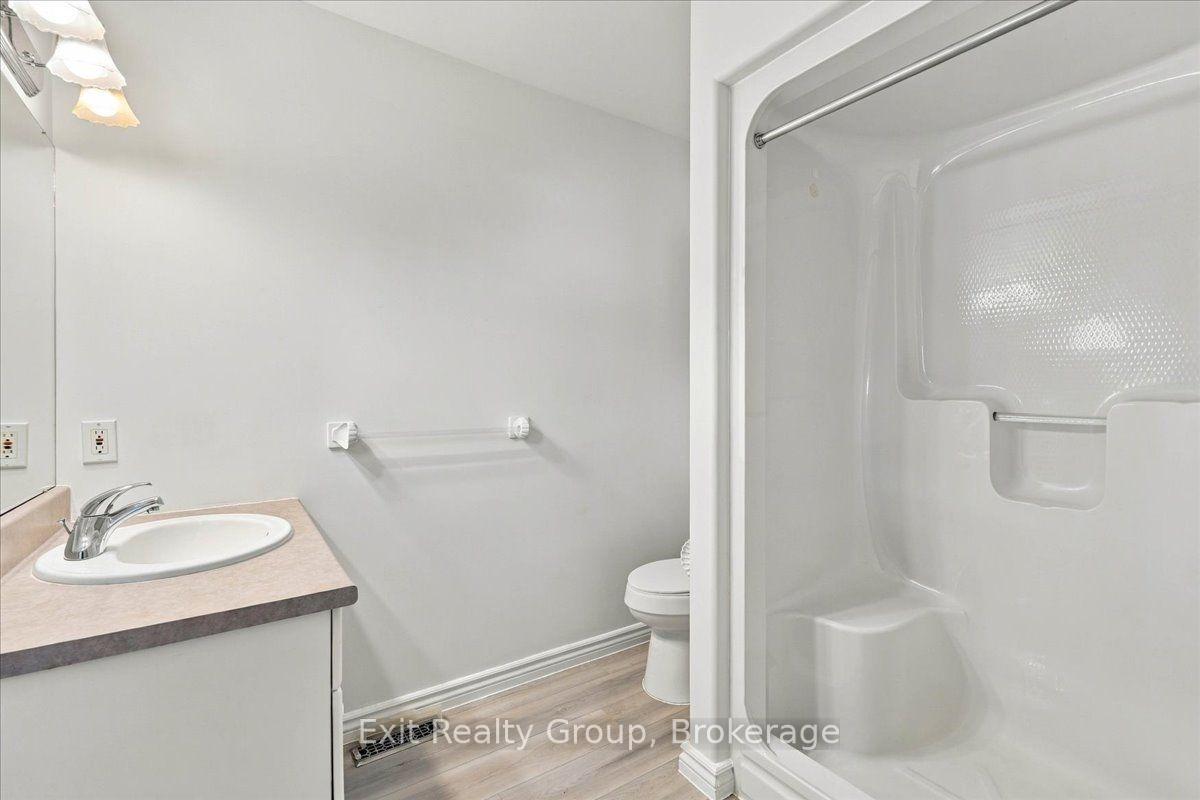 Photo 25 of 6 Hemlock Crescent, Belleville, Belleville Ward — HOMEH