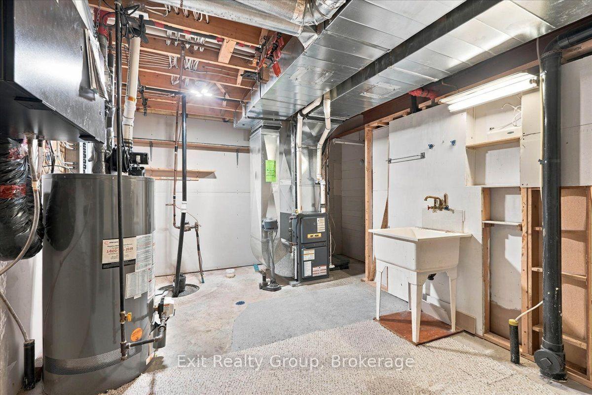Photo 34 of 6 Hemlock Crescent, Belleville, Belleville Ward — HOMEH
